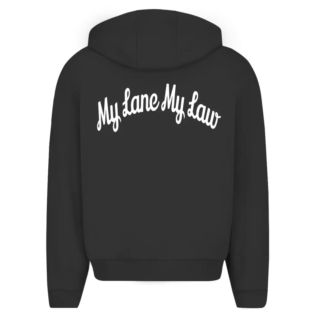 Schwarzer Oversized Zipper Hoodie für Motorradfahrer Knieschleifer mit Reißverschluss. Vorne „DYMSTR“ Aufdruck und hinten großes „MY LANE MY LAW“ Backprint.