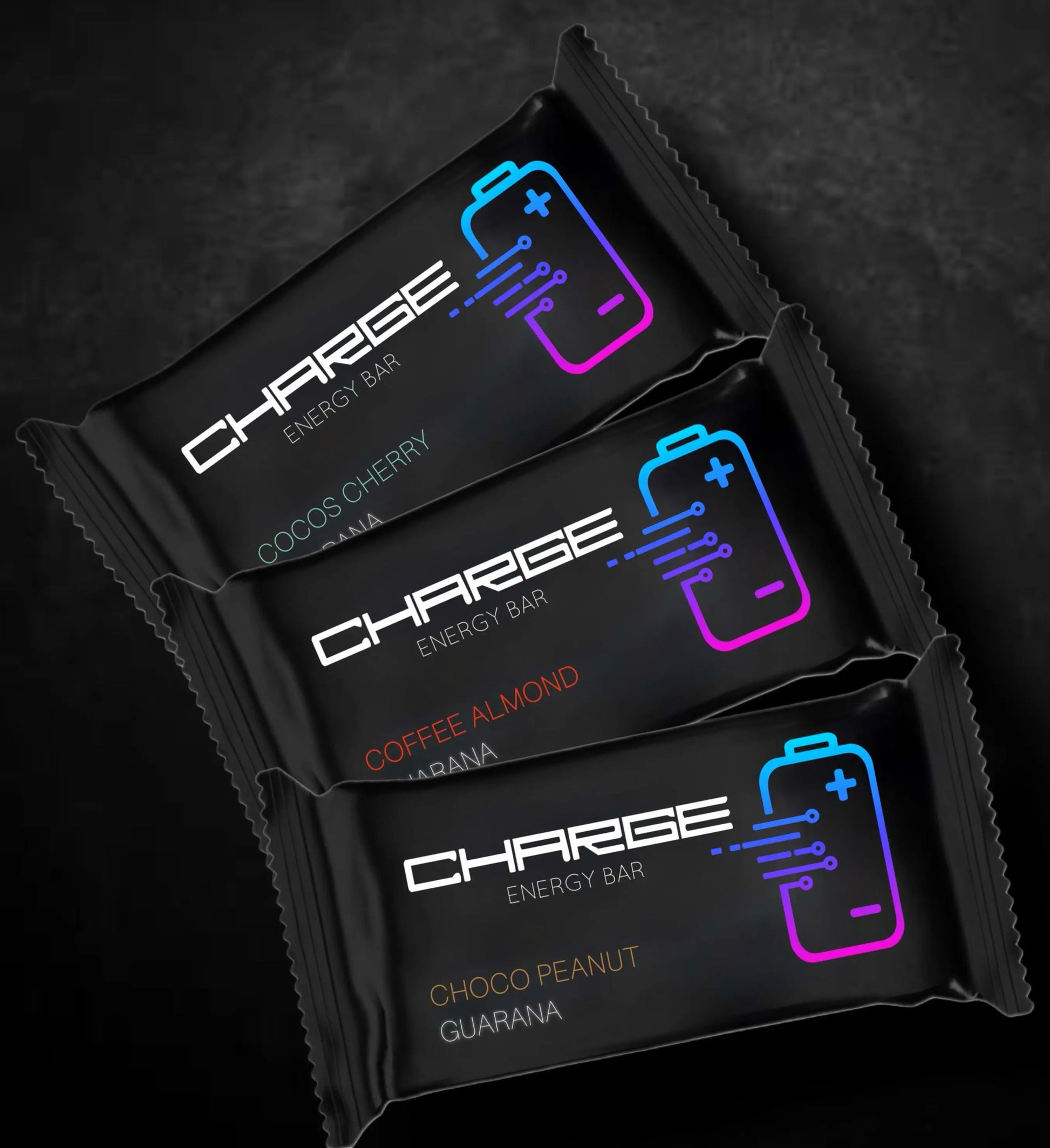 Drei köstliche Charge Riegel: Cocos Cherry mit saftigen Kirschen und Kokos, Choco Peanut mit knackigen Erdnüssen und Kakao, sowie Coffee Almond mit Mandeln und Kaffee.